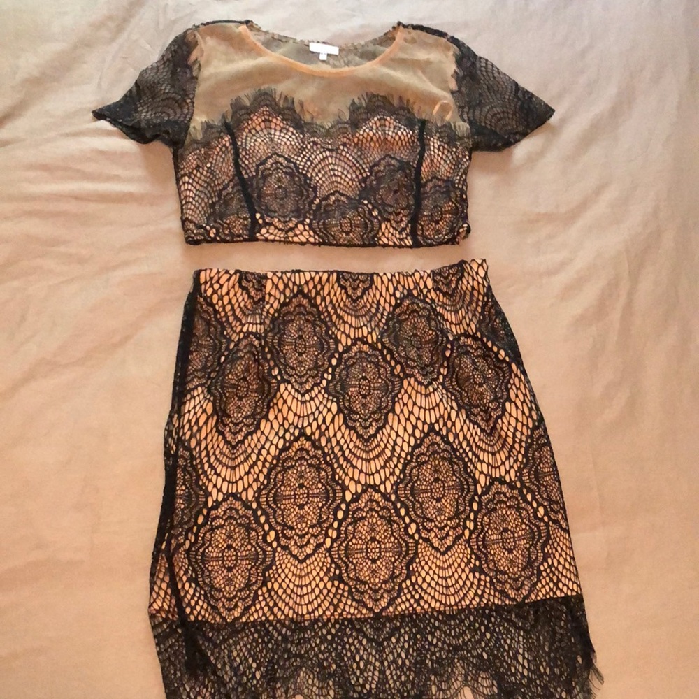 TOBI Two-piece Set